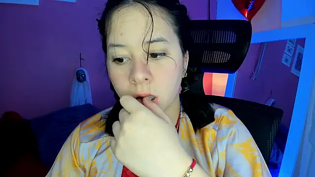 Snapshot of agnes_213 chatting on October 4, 2025, 3:02 pm agnes 213 online show from October 4, 2025, 3:02 pm