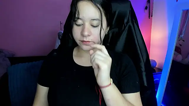 Snapshot of agnes_213 chatting on October 18, 2025, 2:08 pm agnes 213 online show from October 18, 2025, 2:08 pm