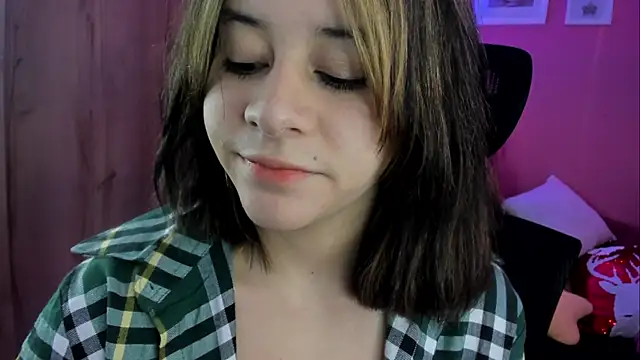 agnes 213 online show from February 15, 2026, 3:11 pm