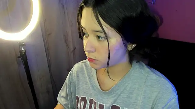 Snapshot of agnes_213 chatting on November 29, 2025, 3:12 pm agnes 213 online show from November 29, 2025, 3:12 pm