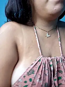 sophia cute1 1 online show from April 19, 2026, 11:22 am