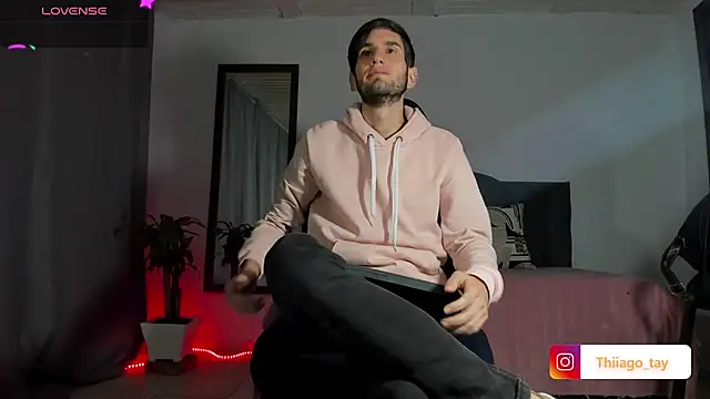 Thhiago tay online show from March 23, 2025, 5:00 am