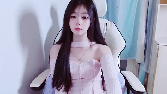 xiyao1314 online show from November 6, 2025, 6:17 am