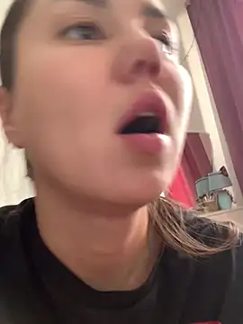 MiraMiss online show from February 9, 2026, 8:12 am