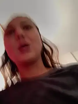 MiraMiss online show from March 8, 2026, 8:06 am