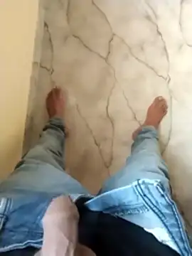 PracticalGum40 online show from November 24, 2025, 2:44 am