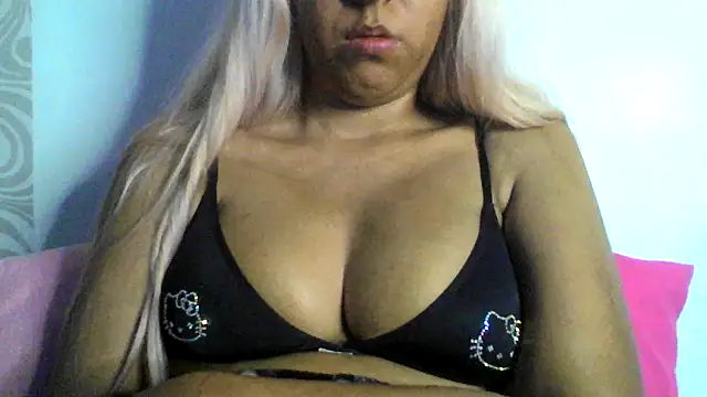 Snapshot of bunnyamy chatting on February 21, 2025, 6:04 pm bunnyamy online show from February 21, 2025, 6:04 pm