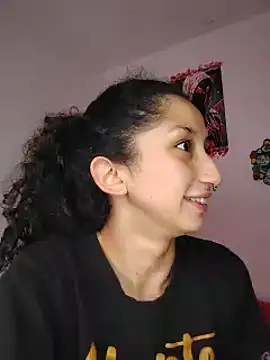 Queenjenn   online show from June 10, 2026, 4:41 pm