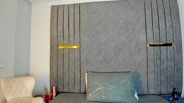 Snapshot of shopia_anderson_ chatting on December 6, 2024, 1:27 pm shopia anderson online show from December 6, 2024, 1:27 pm