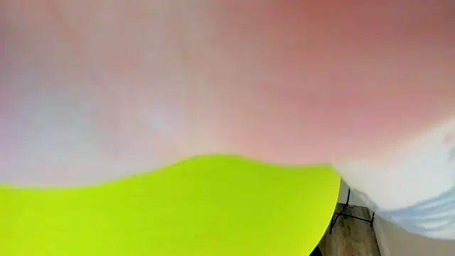 MoonLghte online show from February 18, 2026, 7:43 pm