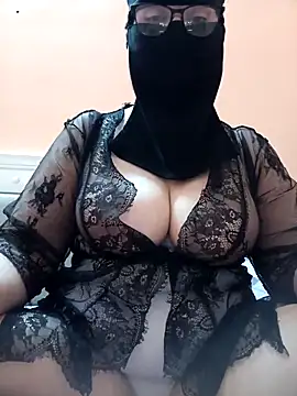 Snapshot of big_yoyo chatting on February 14, 2025, 8:26 pm big yoyo online show from February 14, 2025, 8:26 pm