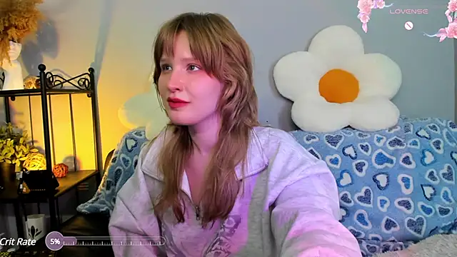 EvaStevs online show from February 13, 2025, 8:24 pm