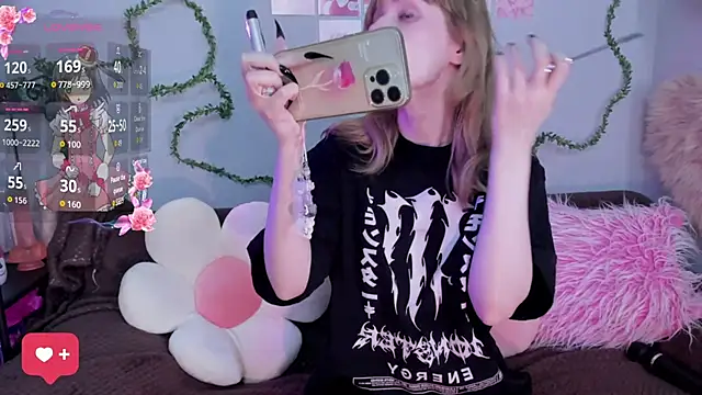 EvaStevs online show from February 27, 2026, 7:14 pm