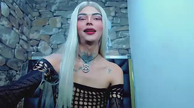 Luna and valery online show from January 8, 2025, 8:07 pm