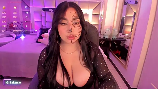 Snapshot of i_akane chatting on October 31, 2025, 1:19 pm i akane online show from October 31, 2025, 1:19 pm