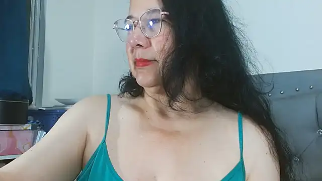 maturepriscila online show from April 5, 2026, 12:34 pm