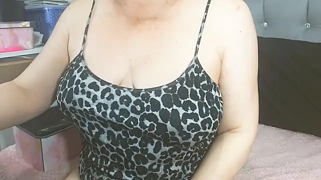 Snapshot of maturepriscila chatting on July 24, 2026, 1:29 pm maturepriscila online show from July 24, 2026, 1:29 pm