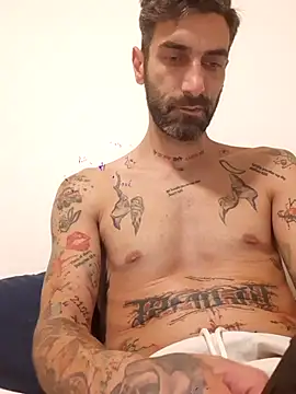 Italian69am online show from September 27, 2025, 2:45 pm