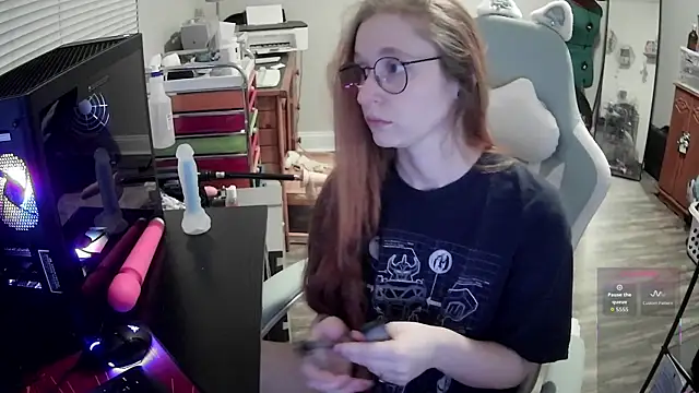 LilyFoxxx online show from February 18, 2026, 6:22 am