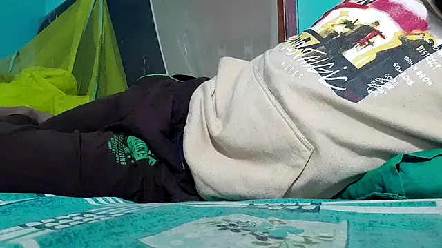 Snapshot of savage_lucifer8 chatting on December 5, 2024, 1:11 pm savage lucifer8 online show from December 5, 2024, 1:11 pm