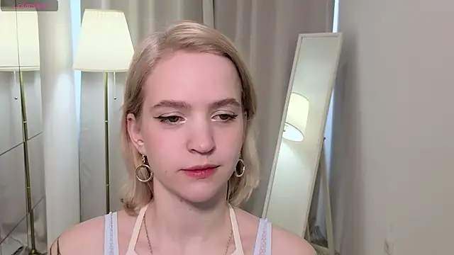 lolly pie online show from March 9, 2025, 8:51 am