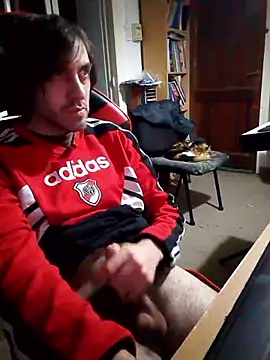 Snapshot of johnwood88 chatting on October 28, 2025, 5:29 am johnwood88 online show from October 28, 2025, 5:29 am