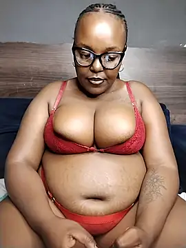 CHERRYYUMMY online show from April 17, 2026, 11:18 pm