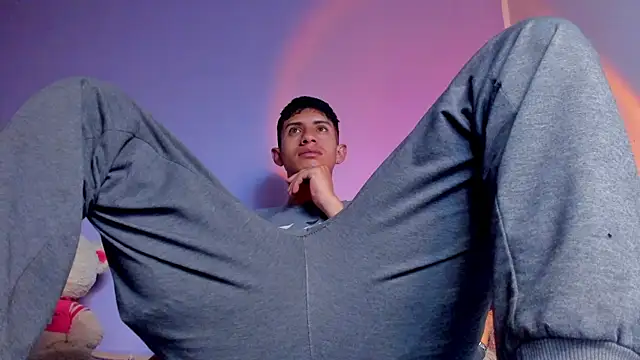 Snapshot of BIG_cockpether chatting on December 1, 2025, 9:54 am BIG cockpether online show from December 1, 2025, 9:54 am