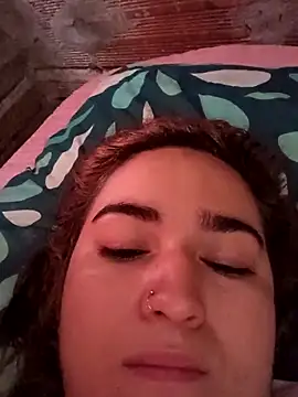 Snapshot of alexax0 chatting on February 19, 2025, 2:33 pm alexax0 online show from February 19, 2025, 2:33 pm