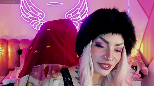 Snapshot of _mamush chatting on December 18, 2025, 6:45 pm mamush online show from December 18, 2025, 6:45 pm