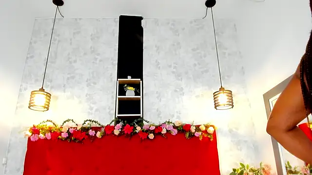 Snapshot of SilvannaFit chatting on October 31, 2025, 12:02 pm SilvannaFit online show from October 31, 2025, 12:02 pm