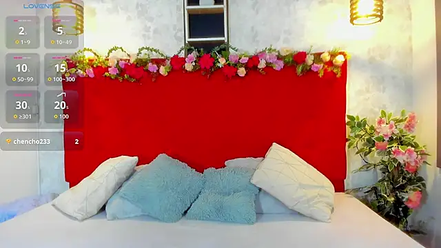 Snapshot of SilvannaFit chatting on October 21, 2025, 12:15 pm SilvannaFit online show from October 21, 2025, 12:15 pm