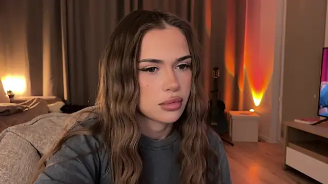 Julia RL online show from April 2, 2026, 8:26 pm