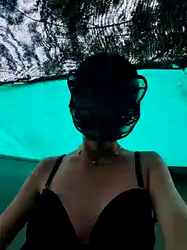 Estrella-Wicked online show from December 13, 2024, 9:51 pm