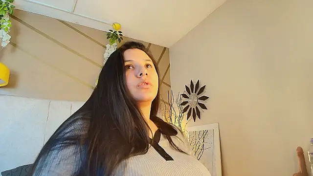 frreeya online show from February 23, 2026, 9:04 pm