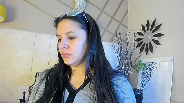 frreeya online show from February 14, 2026, 1:00 pm