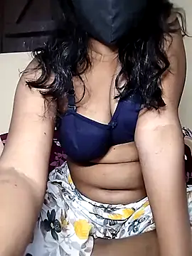 Snapshot of Shivani_Tivari chatting on November 9, 2025, 6:01 pm Shivani Tivari online show from November 9, 2025, 6:01 pm