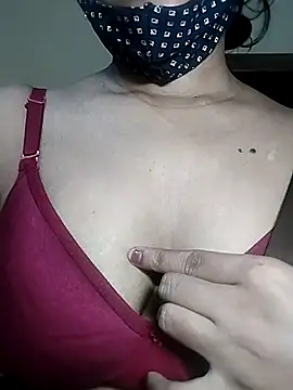 Snapshot of Shivani_Tivari chatting on October 6, 2025, 2:40 pm Shivani Tivari online show from October 6, 2025, 2:40 pm