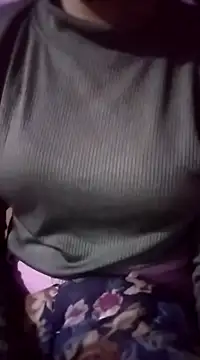 Snapshot of Shivani_Tivari chatting on January 23, 2025, 6:24 pm Shivani Tivari online show from January 23, 2025, 6:24 pm