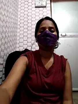 Snapshot of Shivani_Tivari chatting on February 16, 2025, 6:32 pm Shivani Tivari online show from February 16, 2025, 6:32 pm