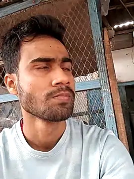 Snapshot of Skinny_Bigass_23 chatting on March 12, 2025, 6:29 am Skinny Bigass 23 online show from March 12, 2025, 6:29 am