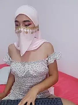 Snapshot of Aaliyah_Salma chatting on February 1, 2025, 9:08 pm Aaliyah Salma online show from February 1, 2025, 9:08 pm