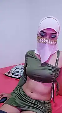 Snapshot of Aaliyah_Salma chatting on January 31, 2025, 10:31 pm Aaliyah Salma online show from January 31, 2025, 10:31 pm