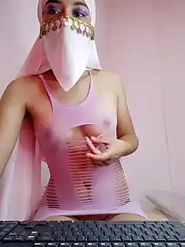 Snapshot of Aaliyah_Salma chatting on February 23, 2025, 6:45 pm Aaliyah Salma online show from February 23, 2025, 6:45 pm