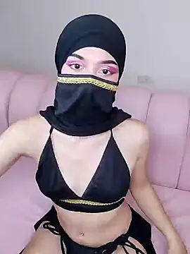 Snapshot of Aaliyah_Salma chatting on January 22, 2025, 7:34 pm Aaliyah Salma online show from January 22, 2025, 7:34 pm