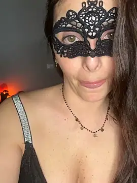 Snapshot of LeMagique- chatting on February 24, 2026, 9:15 pm LeMagique- online show from February 24, 2026, 9:15 pm