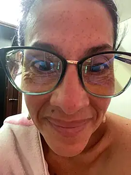 Goddess-Love- online show from November 19, 2025, 9:20 am