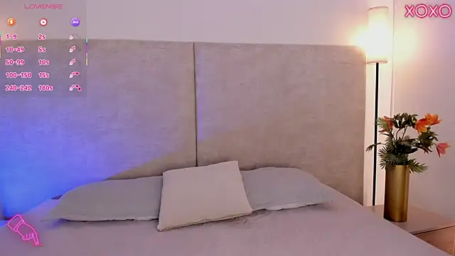 Snapshot of Saori_newman chatting on November 7, 2025, 11:59 am Saori newman online show from November 7, 2025, 11:59 am