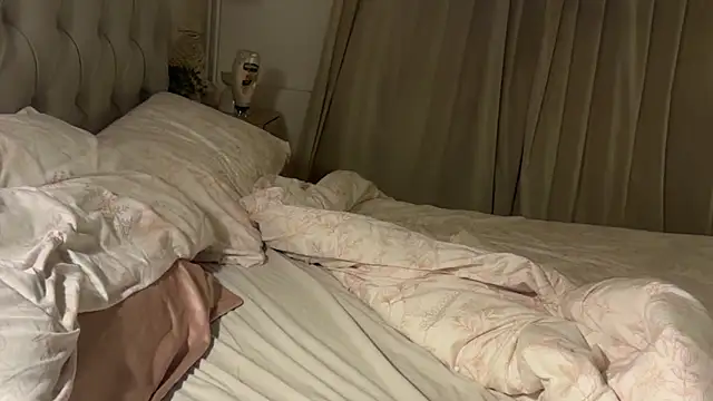 blairbella online show from November 10, 2025, 6:40 am