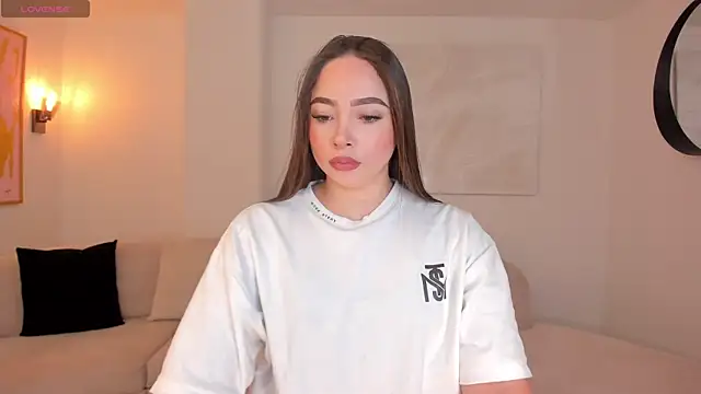 AlinaKravitz online show from February 24, 2026, 11:55 am